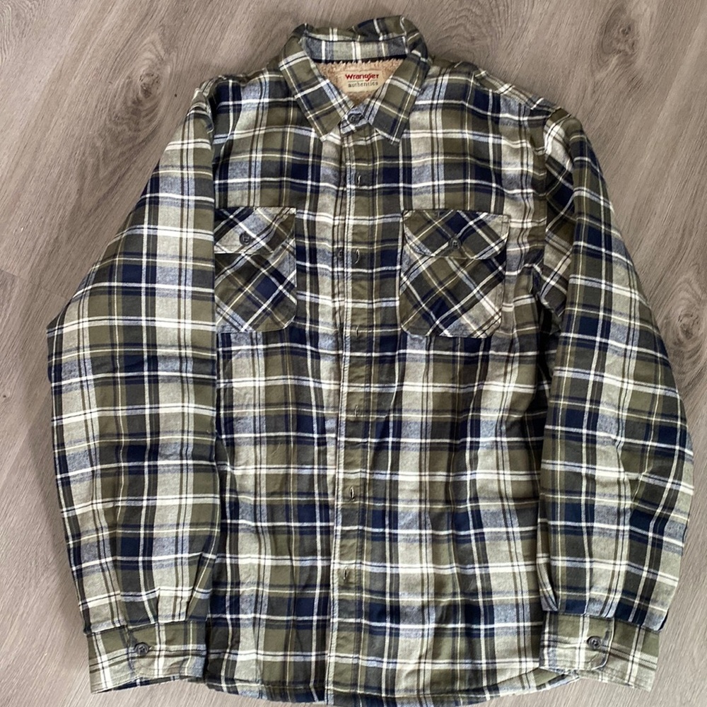 Wrangler Shaket